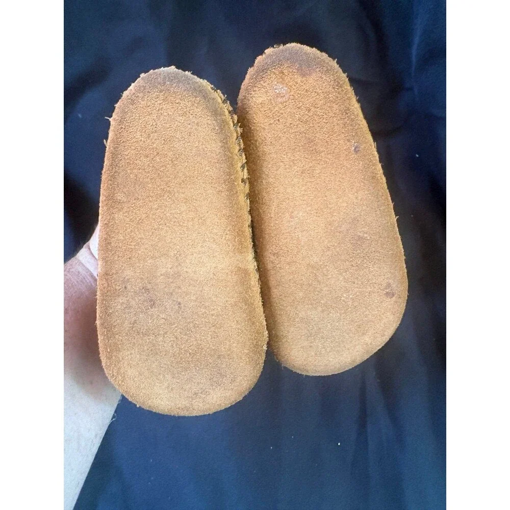 Minnetonka baby size 4 4t brown front strap moccasin shoes